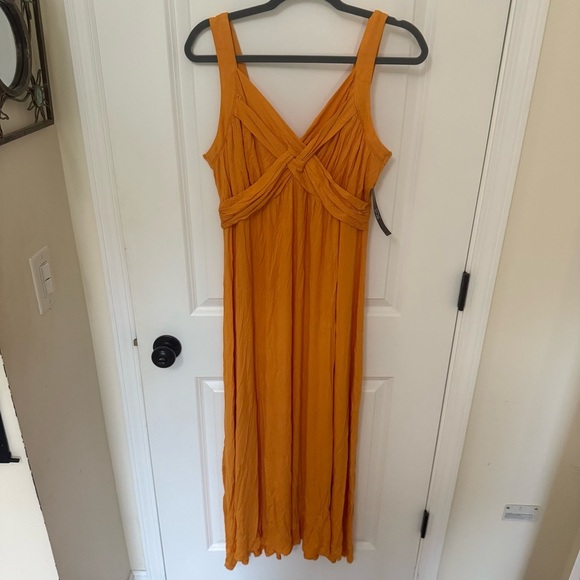New York & Company Mustard Maxi Dress - Picture 1 of 9
